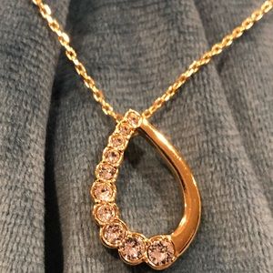 Gold necklace and earring set